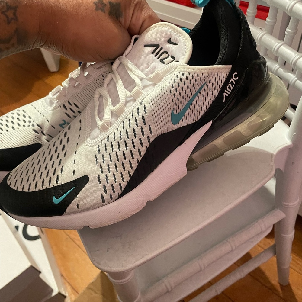 Air max 270 size 9